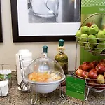 Hampton By Hilton Miami-Coconut Grove/Coral Gables 